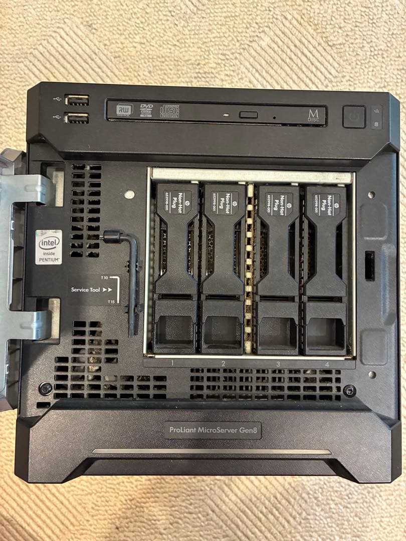 サーバー HP MicroServer Gen8 XEON E3-1220L 16GB