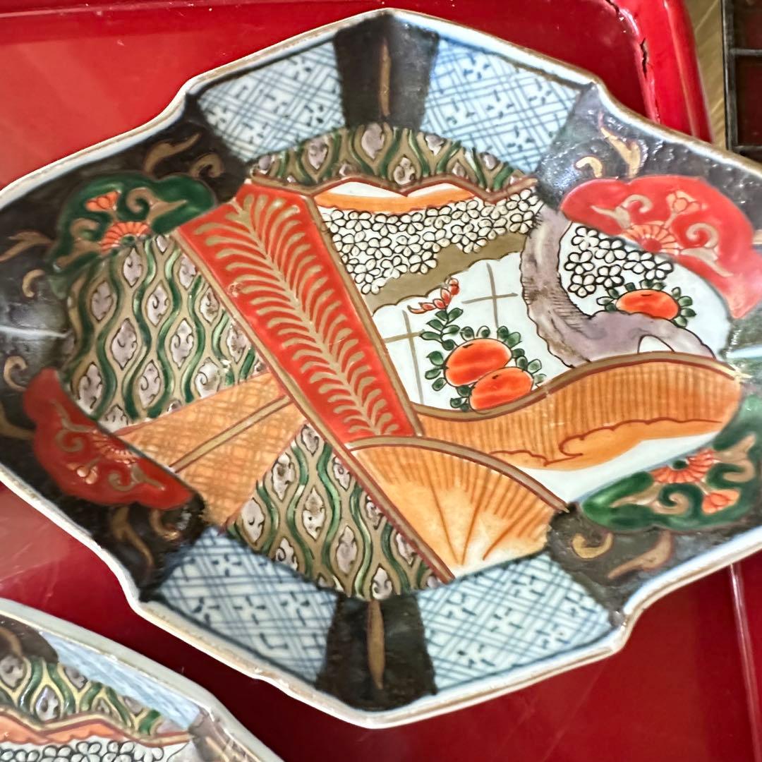 S様へ感謝お嫁入り‼️四季に麗し‼️伊万里錦手若松＆橙＆ふきよせ　兜菱形刺身皿 5客