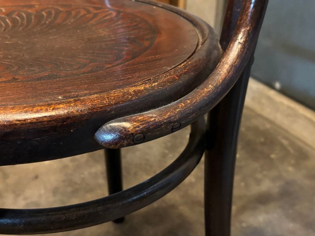 アンティーク ベントウッドチェア 曲げ木 椅子 時代家具 洋館 喫茶 古道具