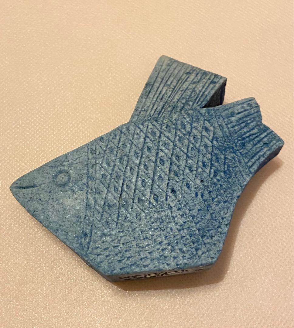 鹿児島睦さん 青い魚 置物②