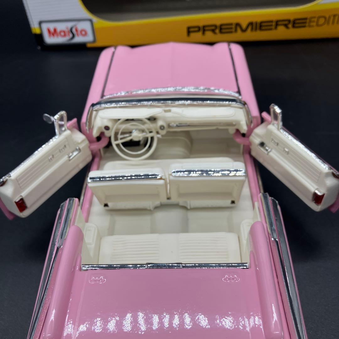 ミニカー Maisto Cadillac Eldorado Biarritz 1/18