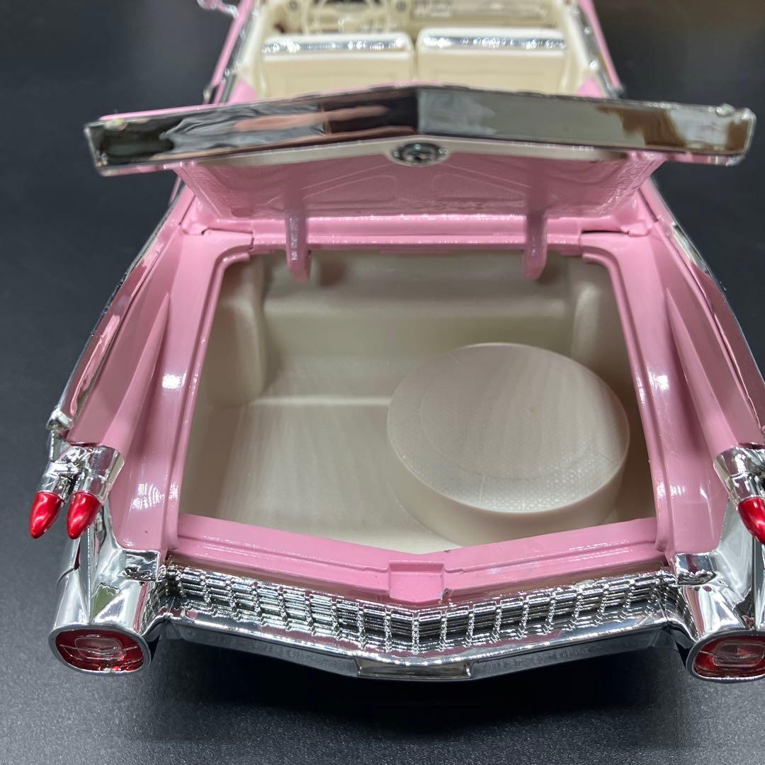 ミニカー Maisto Cadillac Eldorado Biarritz 1/18