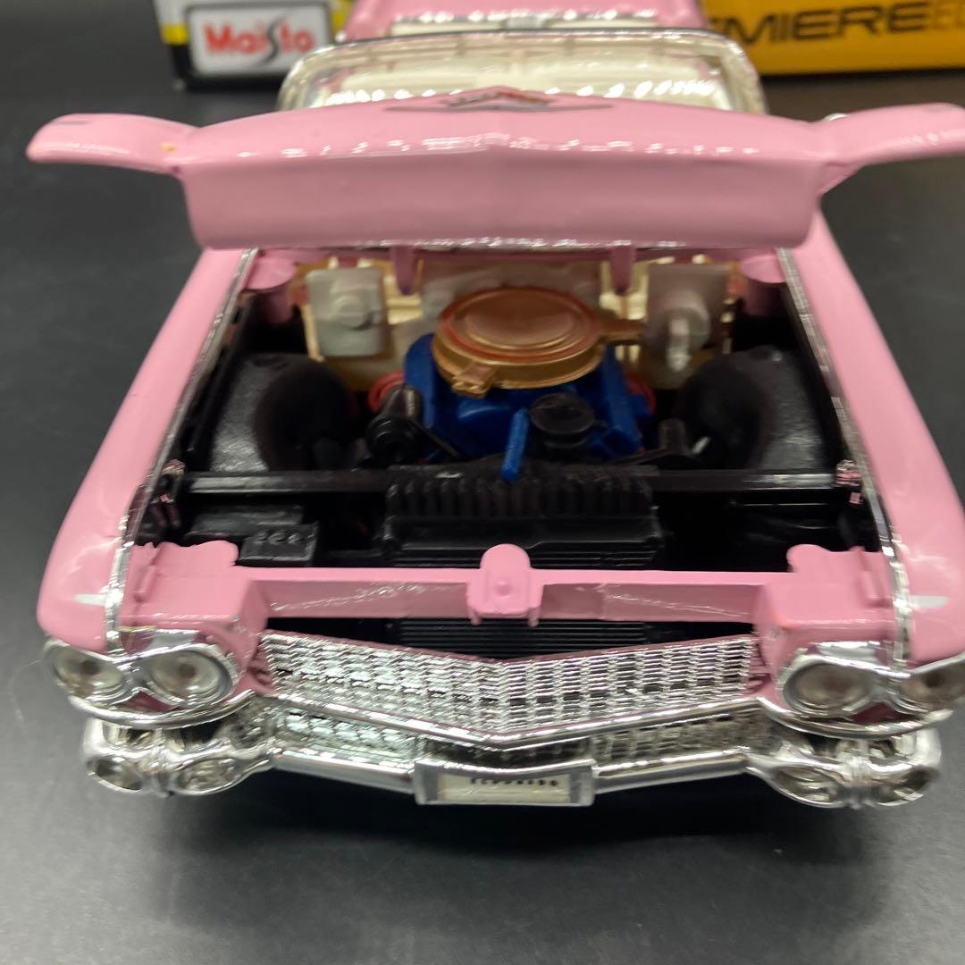 ミニカー Maisto Cadillac Eldorado Biarritz 1/18