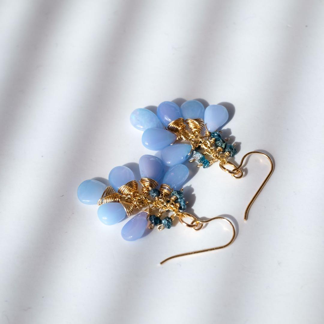 14kgfミルキーラベンダーカラーオパール・ブルーダイヤモンドピアス/イヤリング