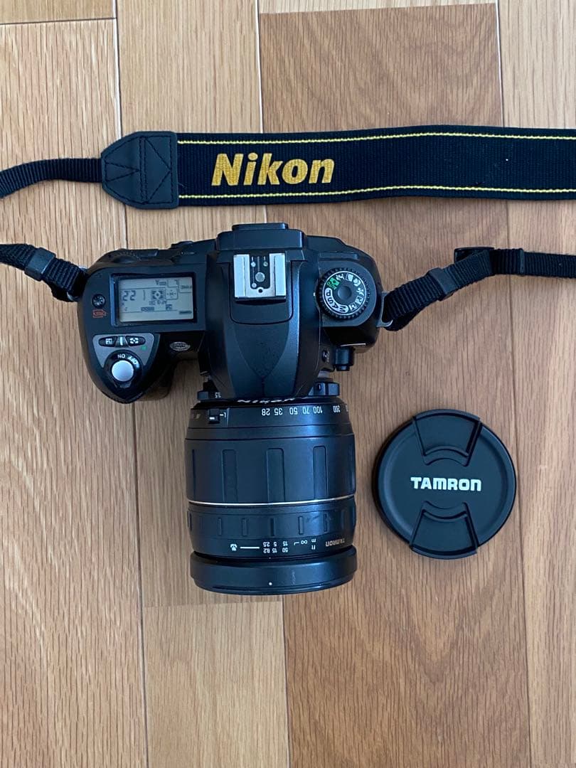 Nikon D70 CCDデジタル一眼　タムロン広角望遠　28-300 動作品