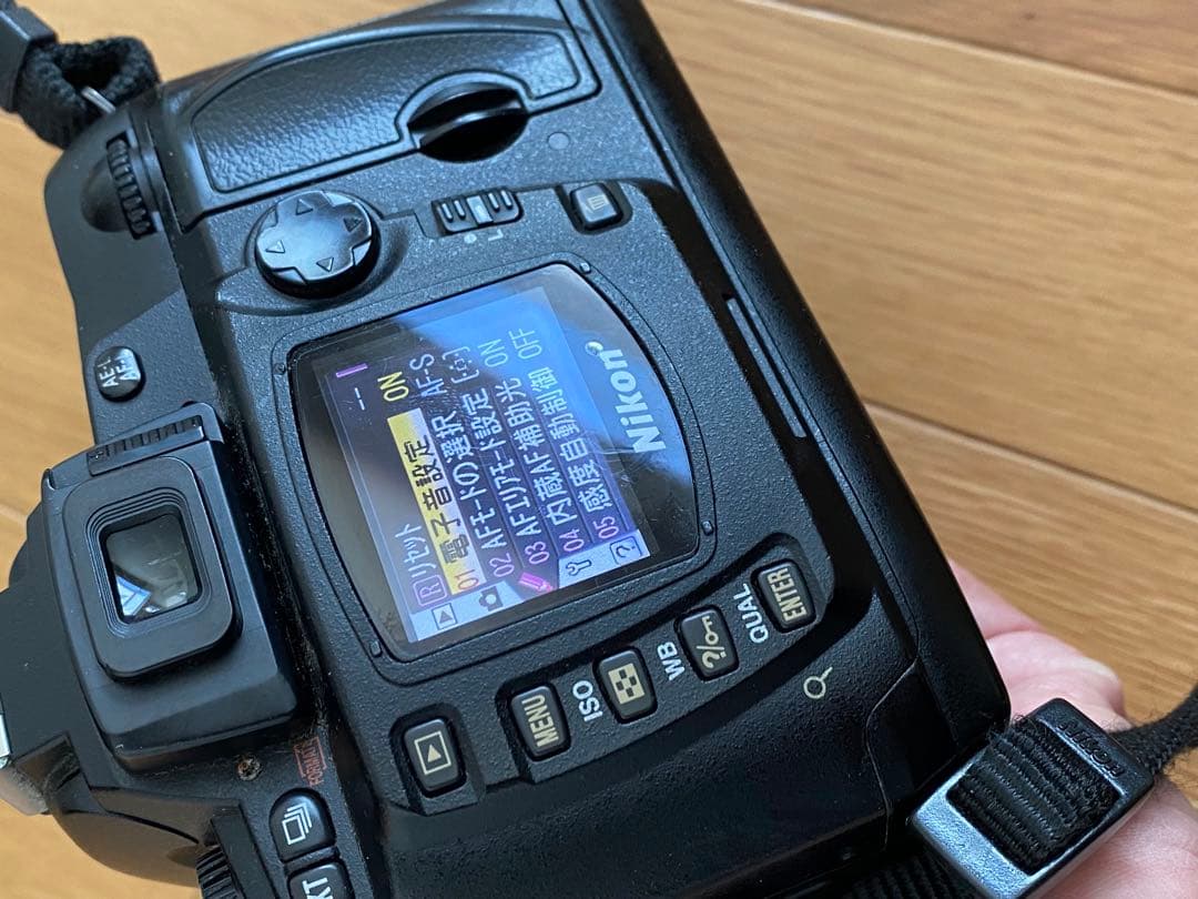 Nikon D70 CCDデジタル一眼　タムロン広角望遠　28-300 動作品