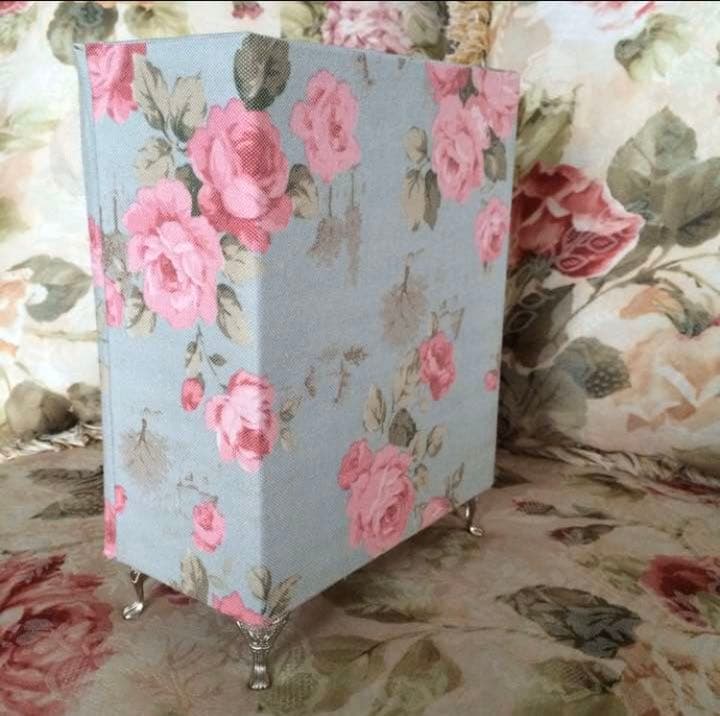 新品☆クローゼット型ジュエリーBOX 収納 小物入れ ドールハウス インテリア