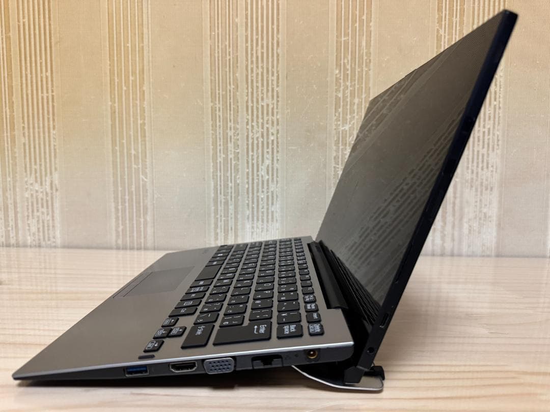 VAIO Pro PA★m3-8100Y/8GB/256GB/LTE/顔認証