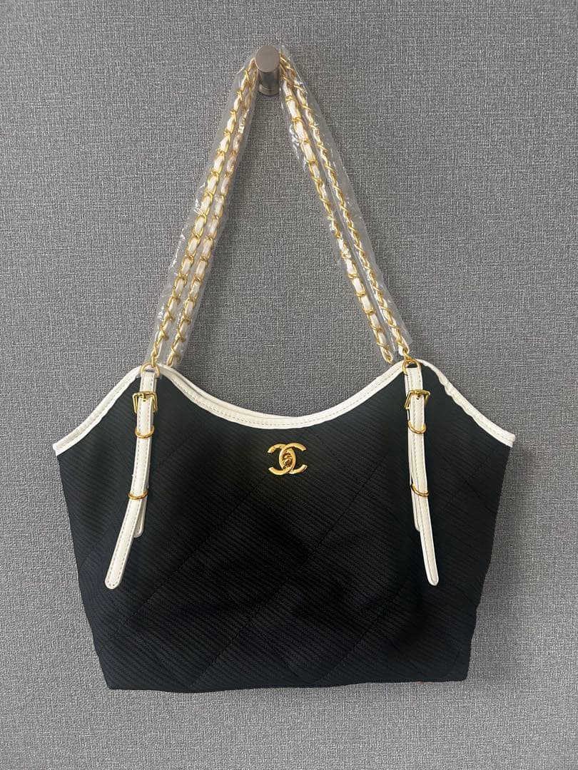 チェーントートバッグ ポーチ付き