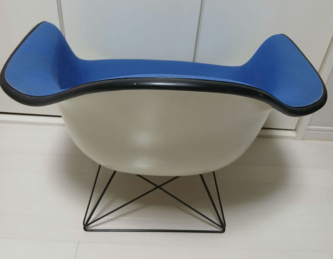 ハーマンミラーHermanMiller eamesイームズ　アームシェルチェアー
