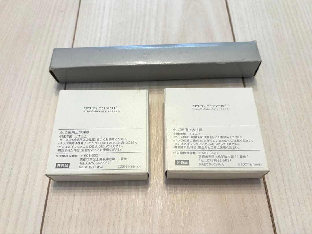 【クラブニンテンドー】スーパーマリオ　ピンバッジ2点＋ゲームキューブグッズ