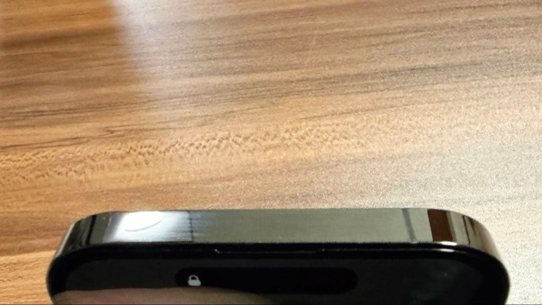 iPhone14pro 128GB 背面割れ　ブラック