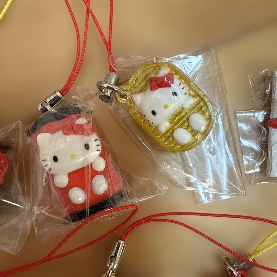 ハローキティ ストラップ ガチャ景品　サンリオ