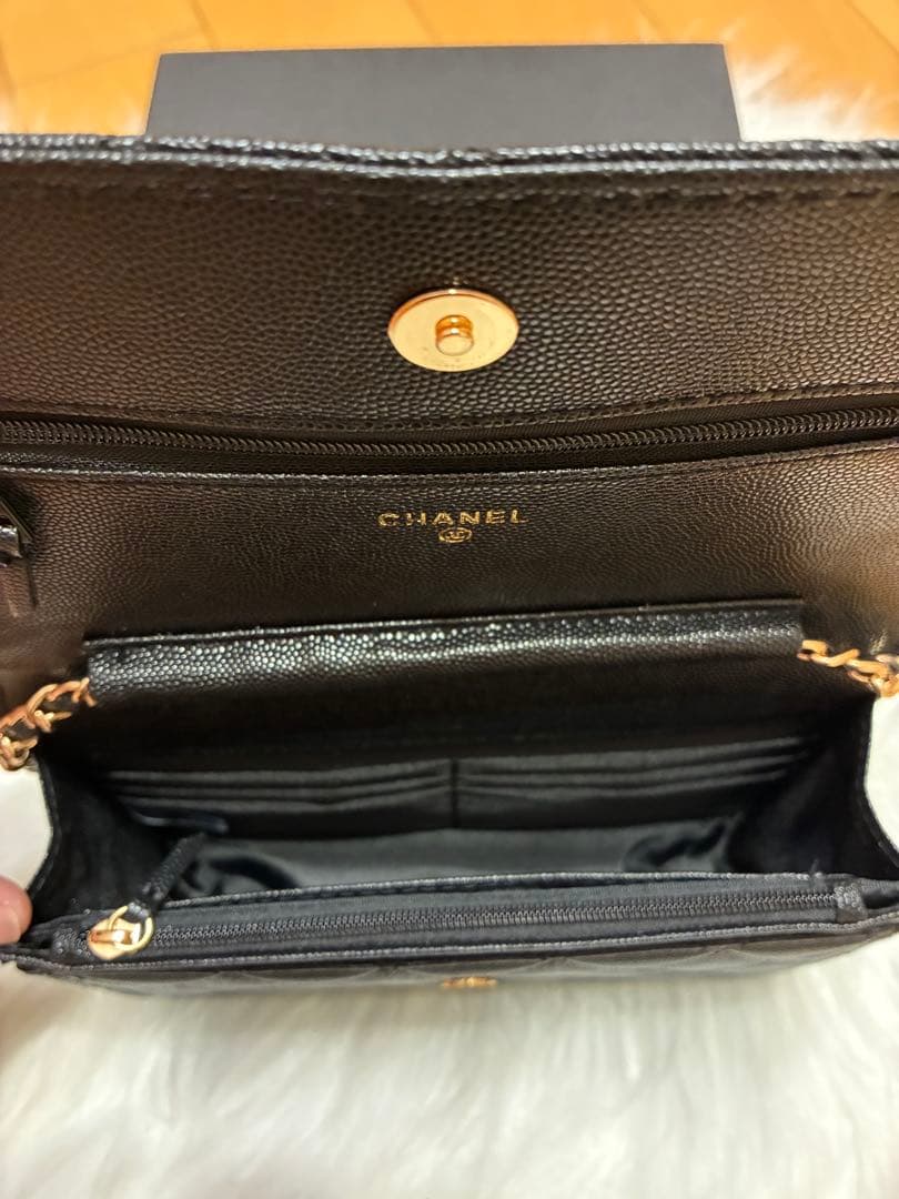 CHANEL ブラック ショルダーバッグ