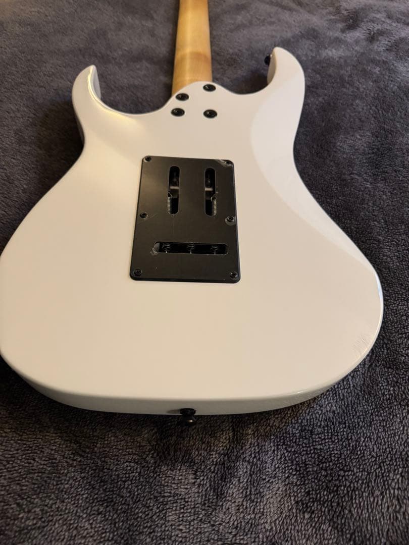 ほぼ未使用美品　Ibanez RGV250 WH アイバニーズ