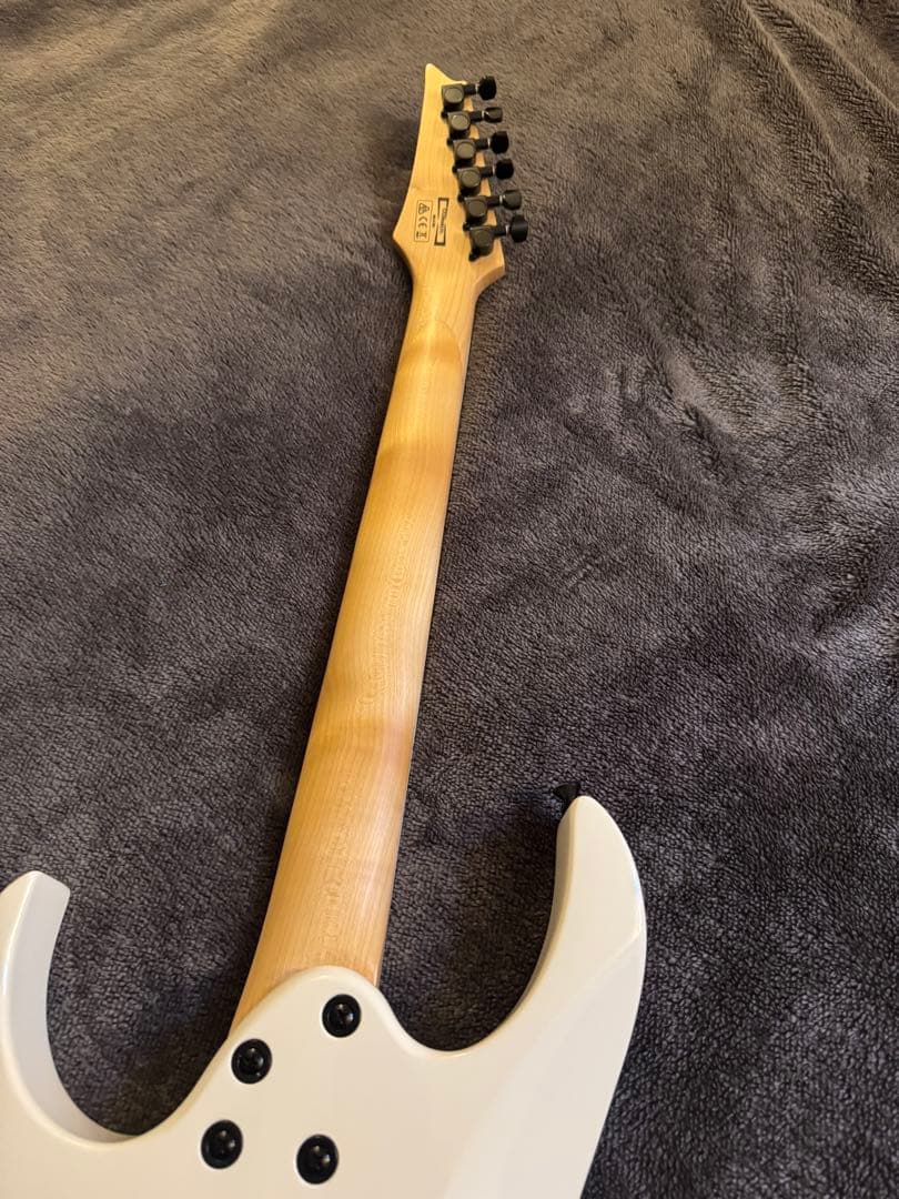 ほぼ未使用美品　Ibanez RGV250 WH アイバニーズ