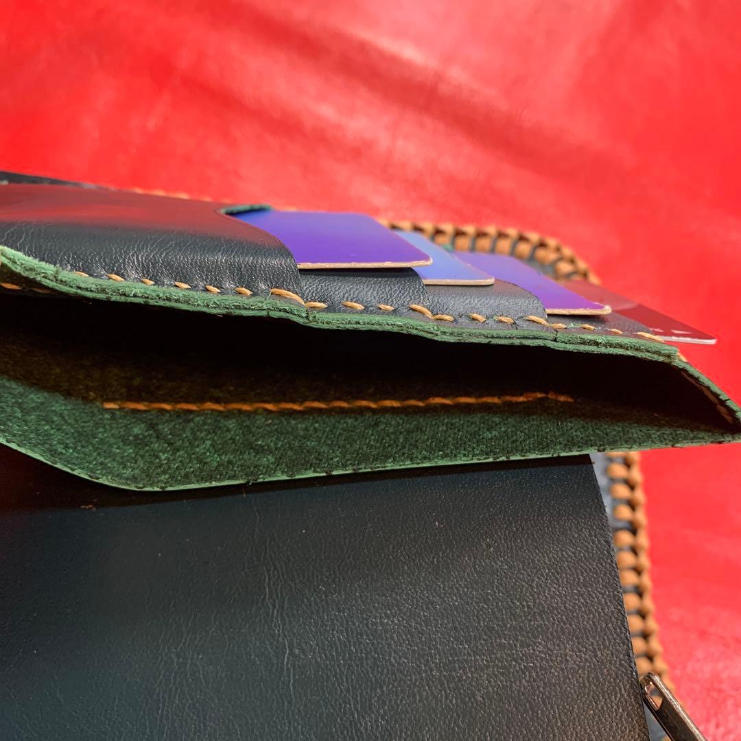 レザークラフト牛革緑色チーター柄ハラコレザーミドルウォレット牛レース編みベージュ