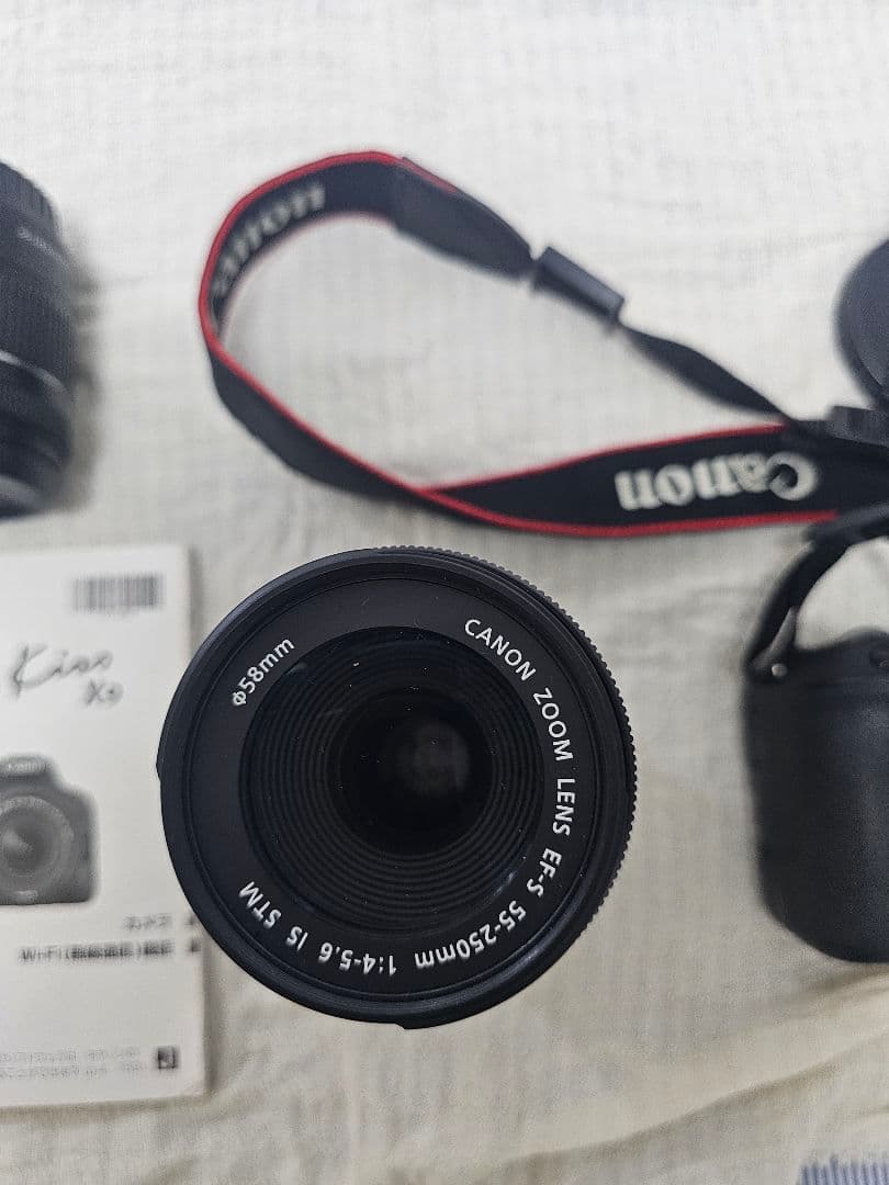 Canon EOS Kiss X9 本体＋レンズ2本