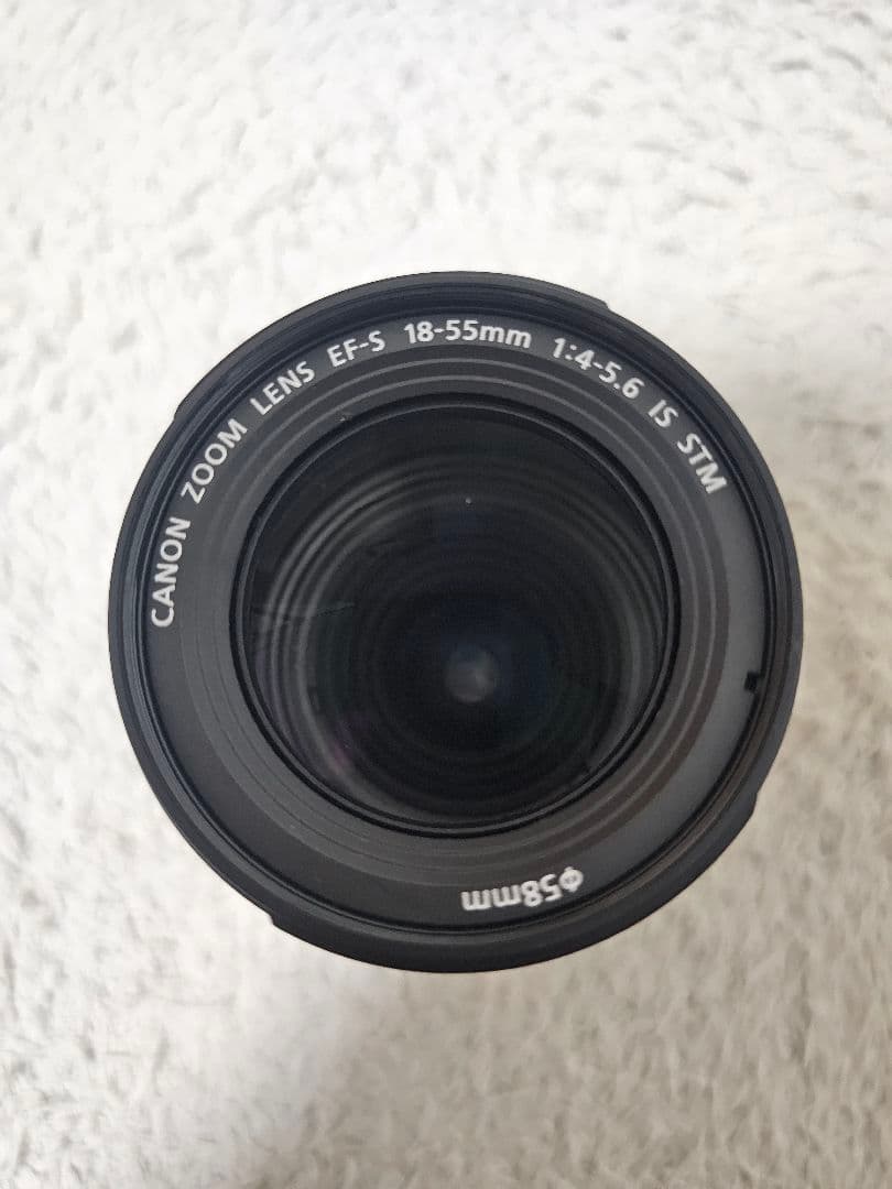 Canon EOS Kiss X9 本体＋レンズ2本