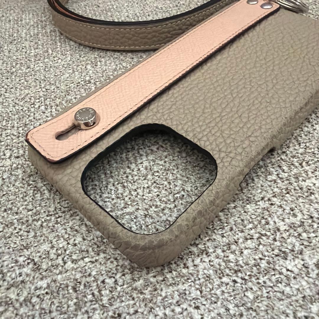 BONAVENTURA レザー iPhoneケース ストラップ付き（13PRO）