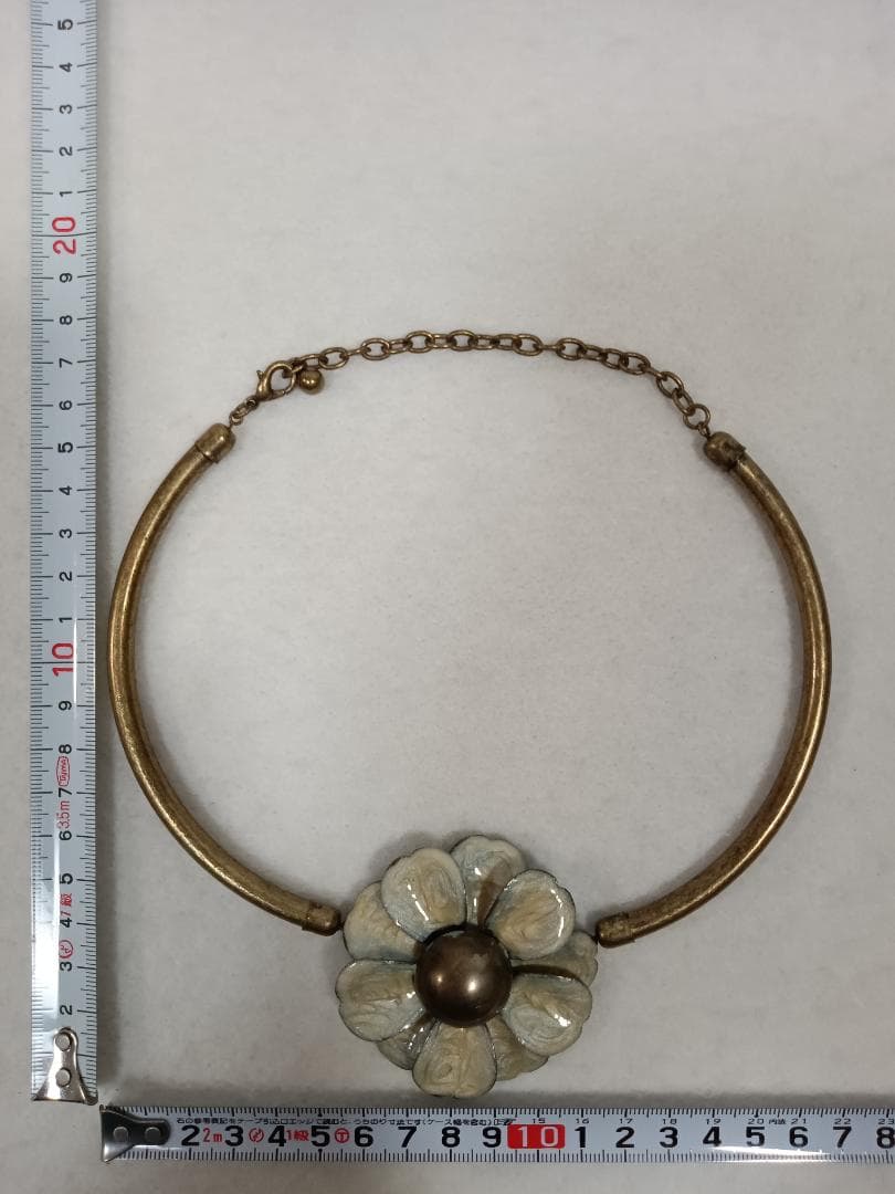 ハンドメイドステートメントジュエリー　チョーカーネックレス　『花』