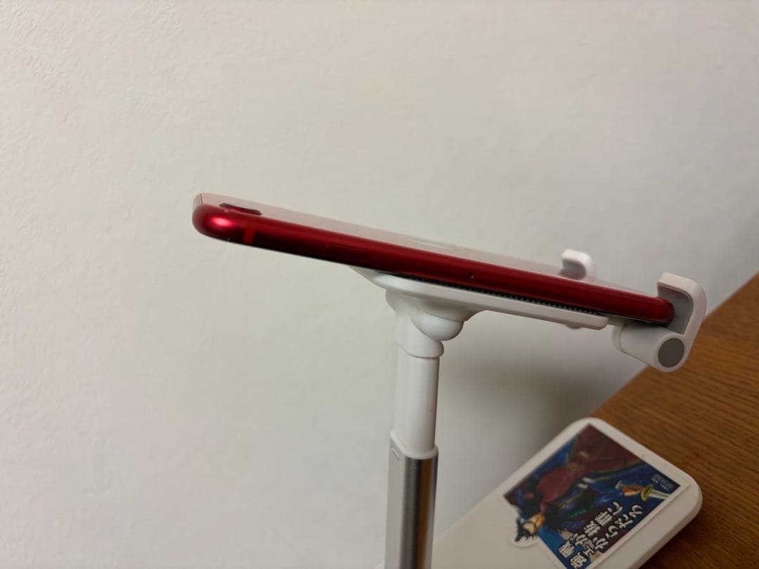 F*n様 iPhoneSE（第2世代）　レッド　128GB