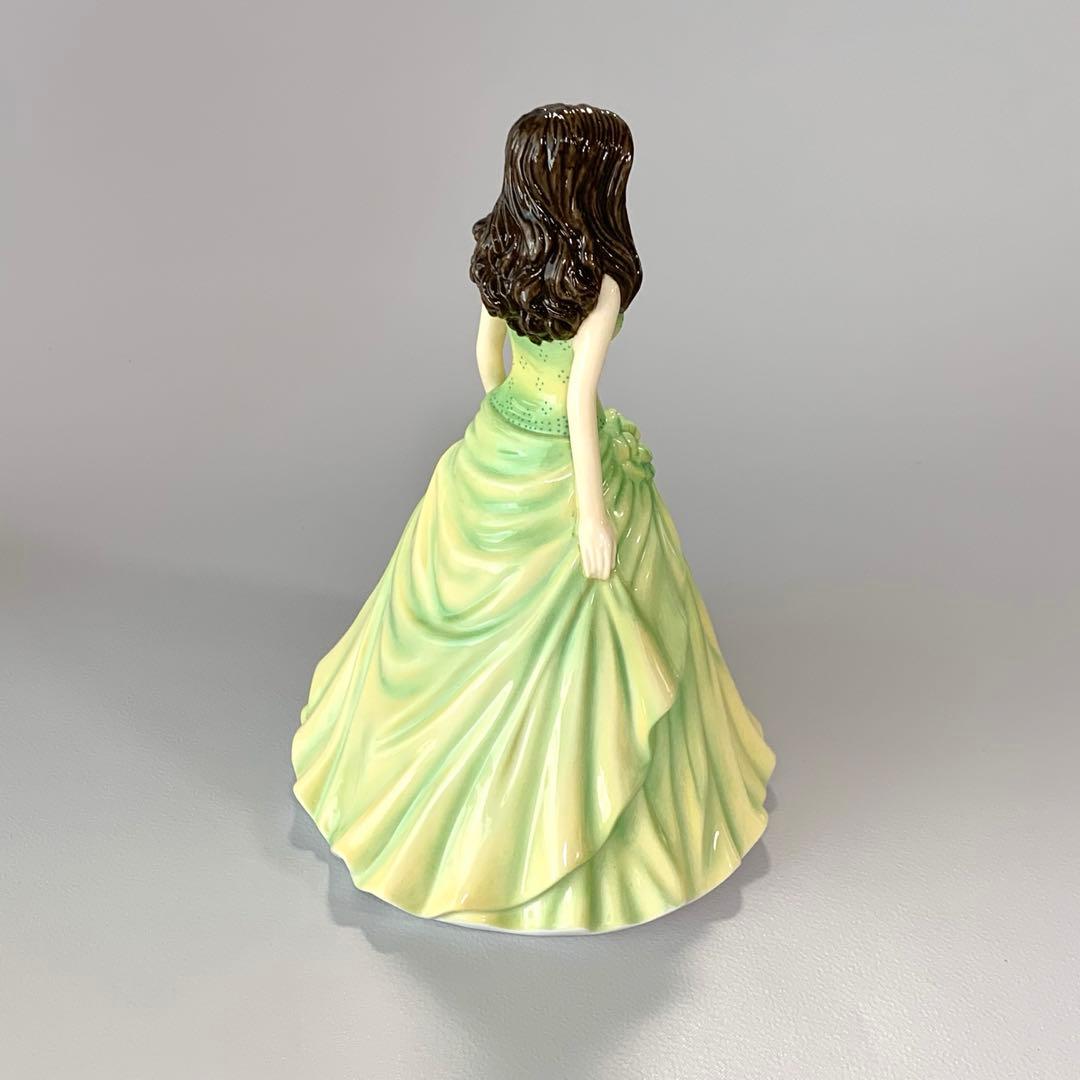 【 】フィギュリン　CLAIRE