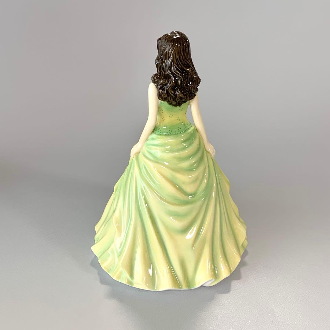 【 】フィギュリン　CLAIRE