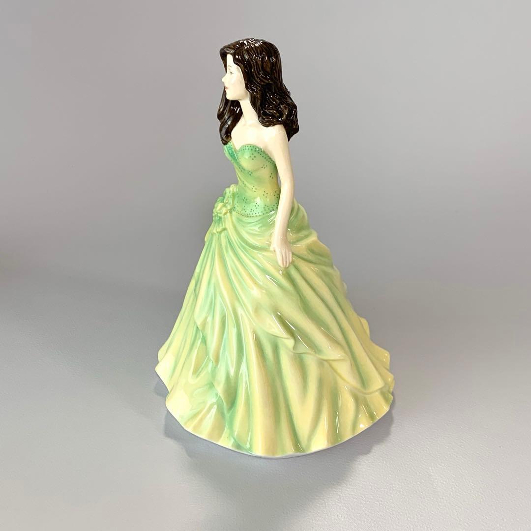 【 】フィギュリン　CLAIRE