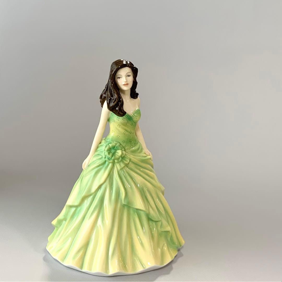 【 】フィギュリン　CLAIRE