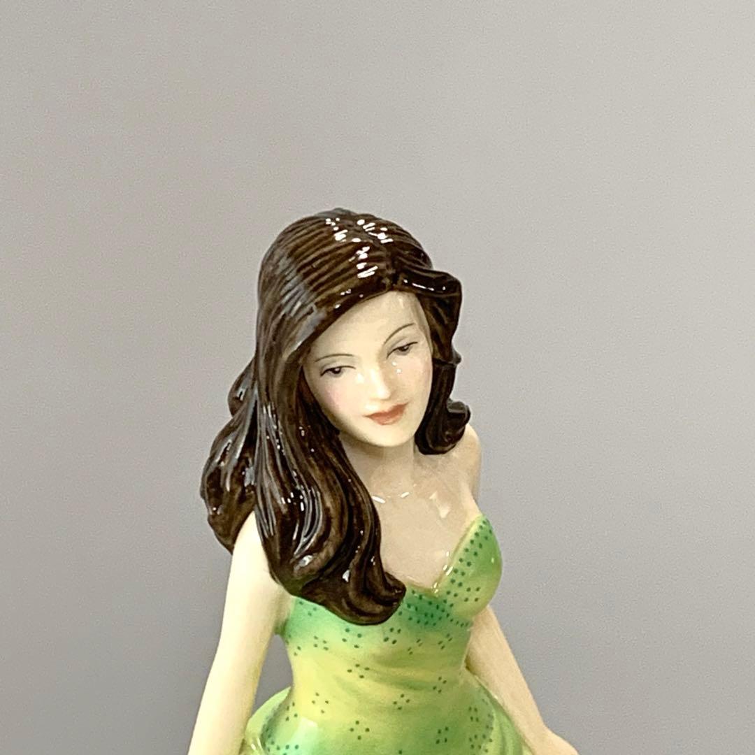 【 】フィギュリン　CLAIRE