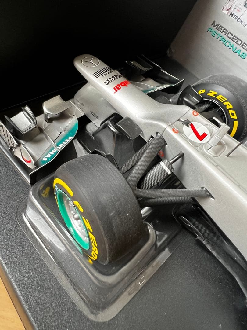 美品 1/18 ミハエル・シューマッハ メルセデス AMG W03 2012年