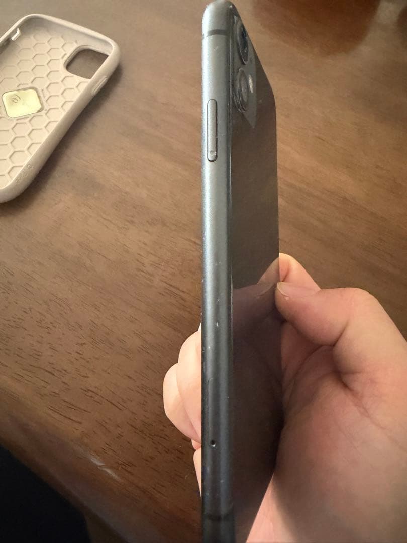 S*）様 iPhone11 128GB