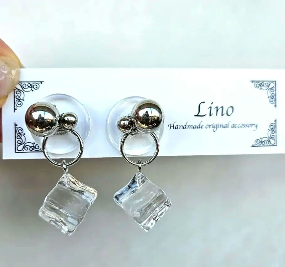 シルバーピアス  クリアピアス  ロングピアス 氷  ビーズピアス