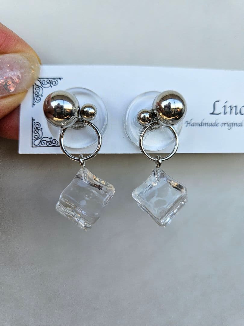 シルバーピアス  クリアピアス  ロングピアス 氷  ビーズピアス