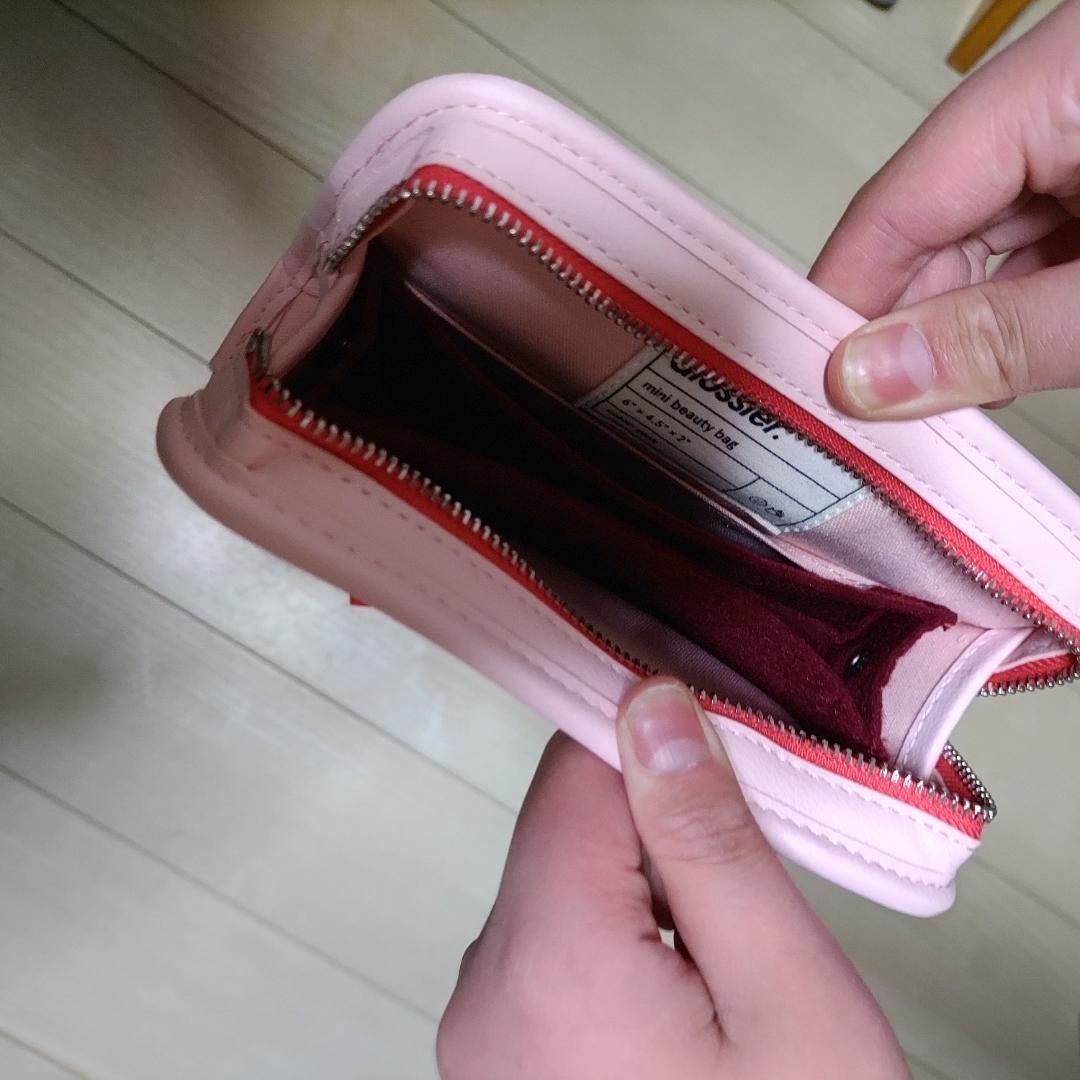 2個セット　Glossier グロッシアー　ミニバッグ　ポーチ