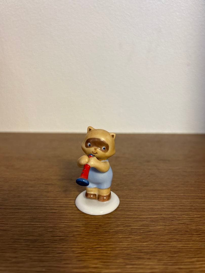 ファミリア　陶器　置き物　４体セット！　オーケストラ