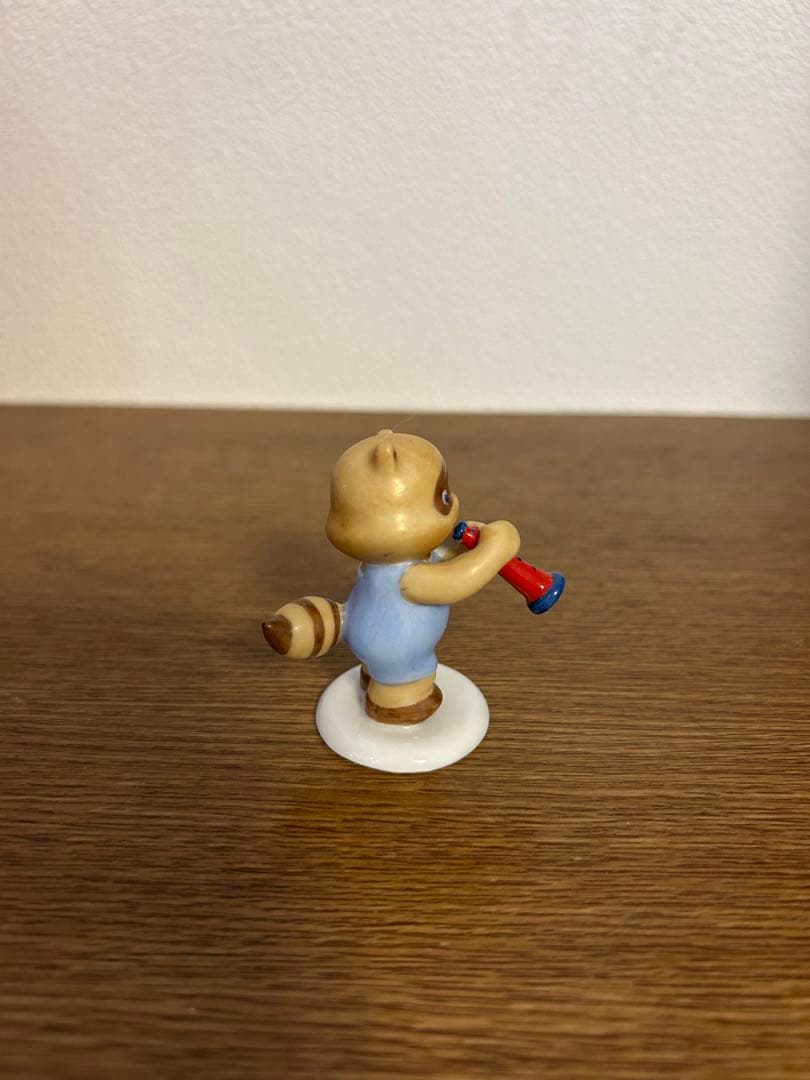 ファミリア　陶器　置き物　４体セット！　オーケストラ