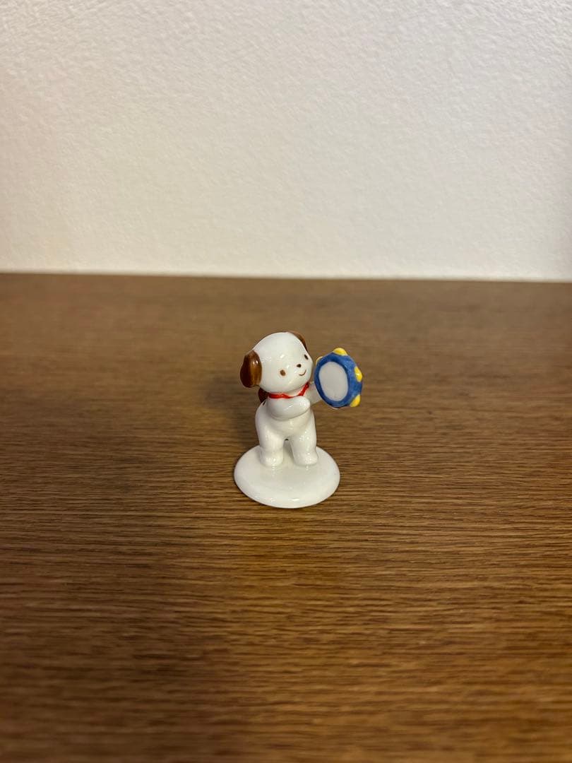 ファミリア　陶器　置き物　４体セット！　オーケストラ