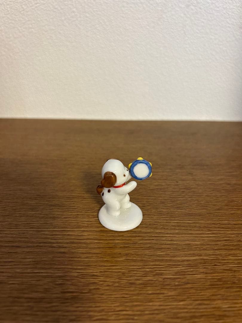 ファミリア　陶器　置き物　４体セット！　オーケストラ