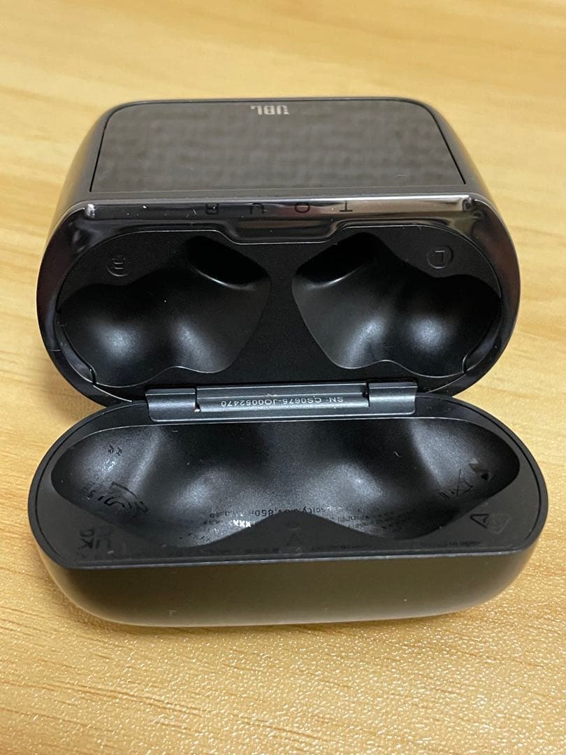 JBL TOUR PRO 3 ワイヤレスイヤホンケース