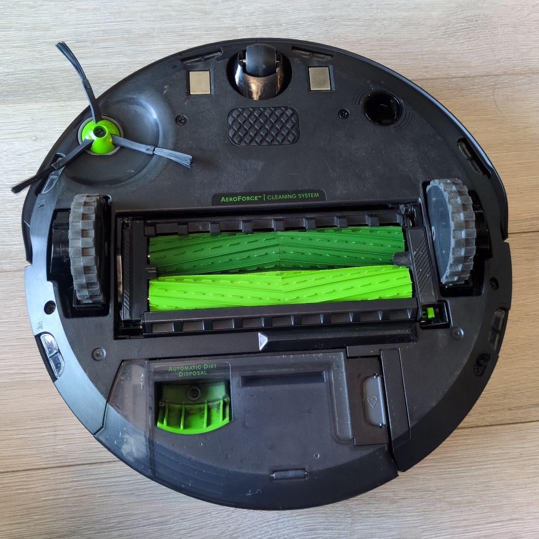 アイロボット(IRobot)ルンバ j7+ 自動ゴミ収集 J755860