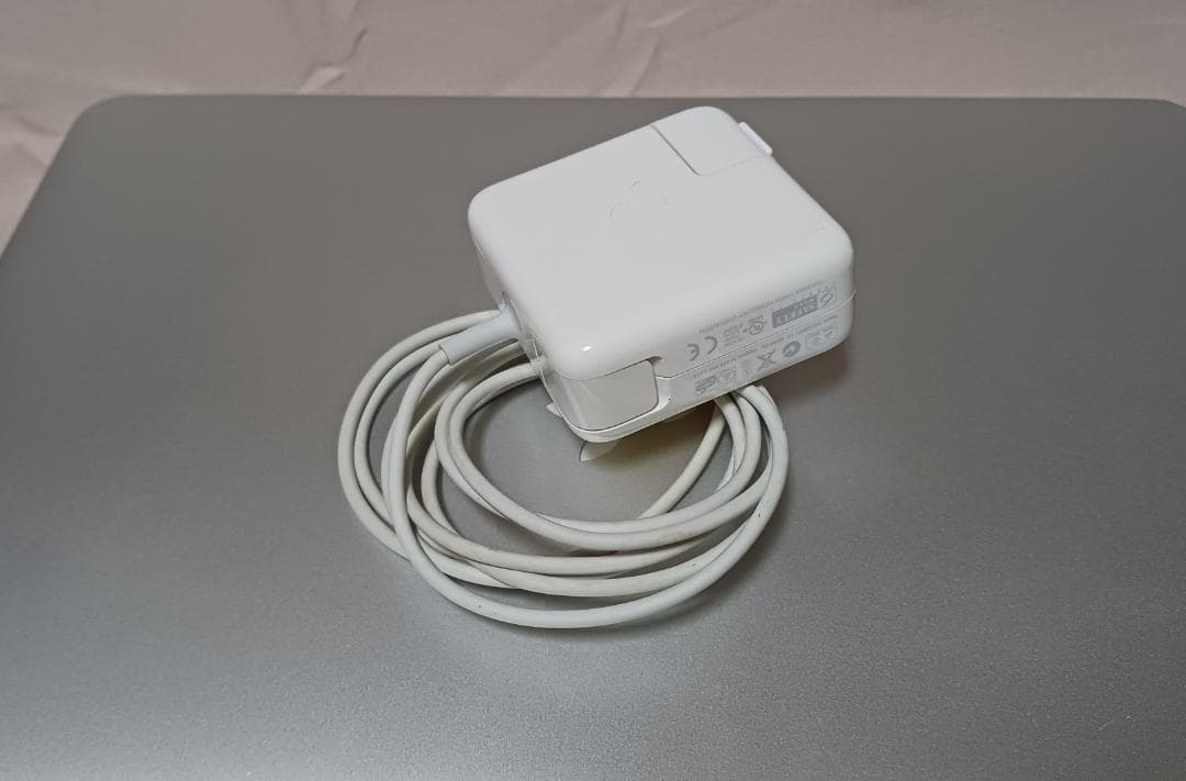 MacBook Air（13-inch, 2017）最終A1466＋α　動作良好