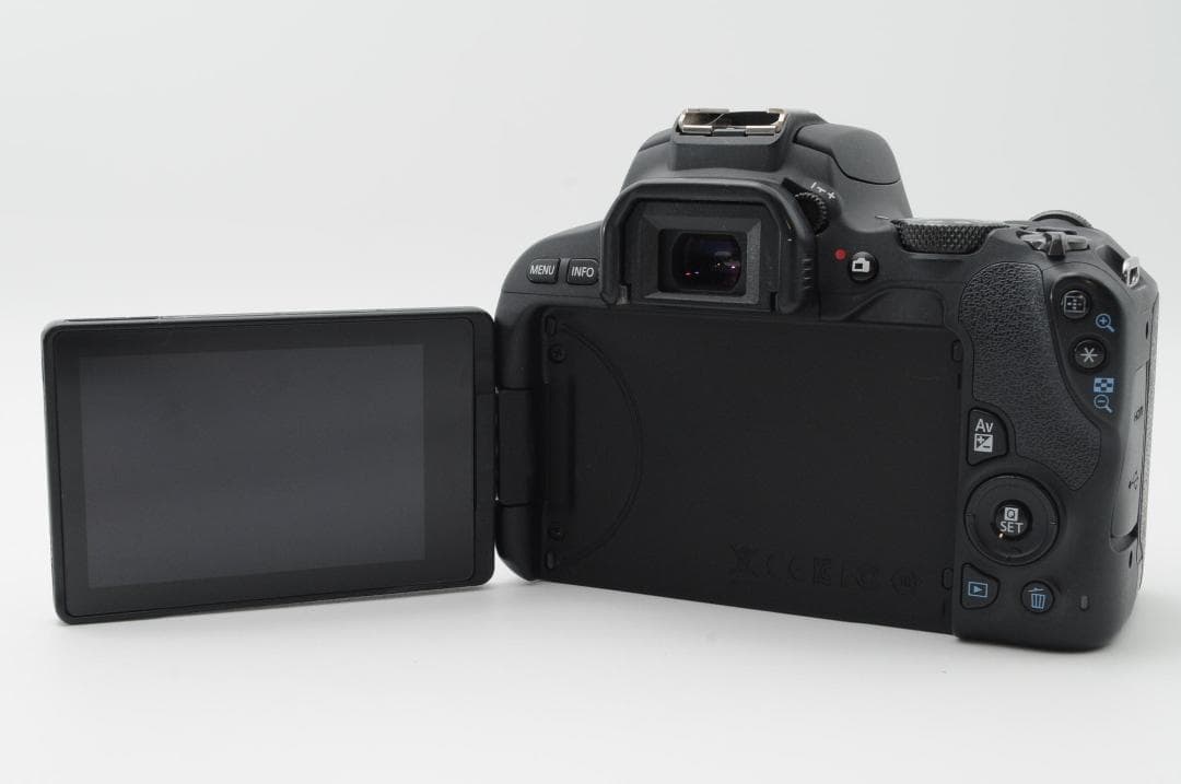 ▲新品級③▲大SALE中▲ Canon EOS Kiss x9 ダブルレンズ