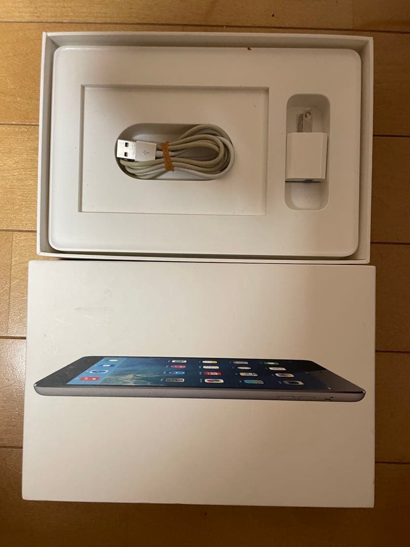 iPad本体 Apple iPad mini 4 16GB