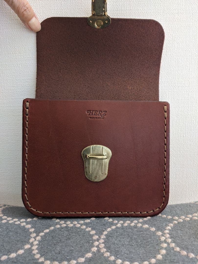 【HERZ 】ヘルツ 本革 ベルトポーチ