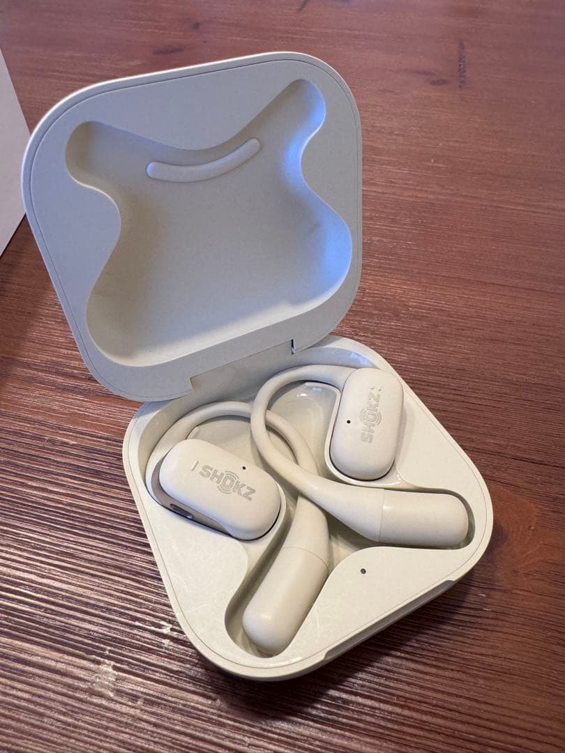 美品　SHOKZ OPENFIT ワイヤレスイヤホン ベージュ