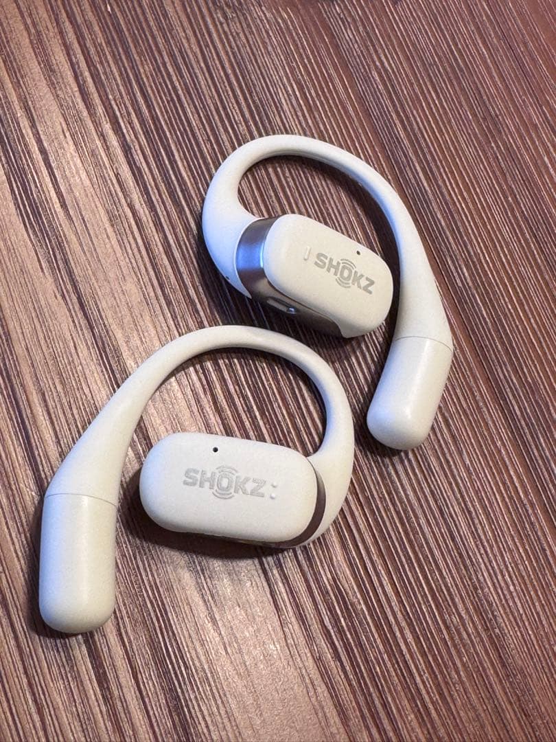 美品　SHOKZ OPENFIT ワイヤレスイヤホン ベージュ