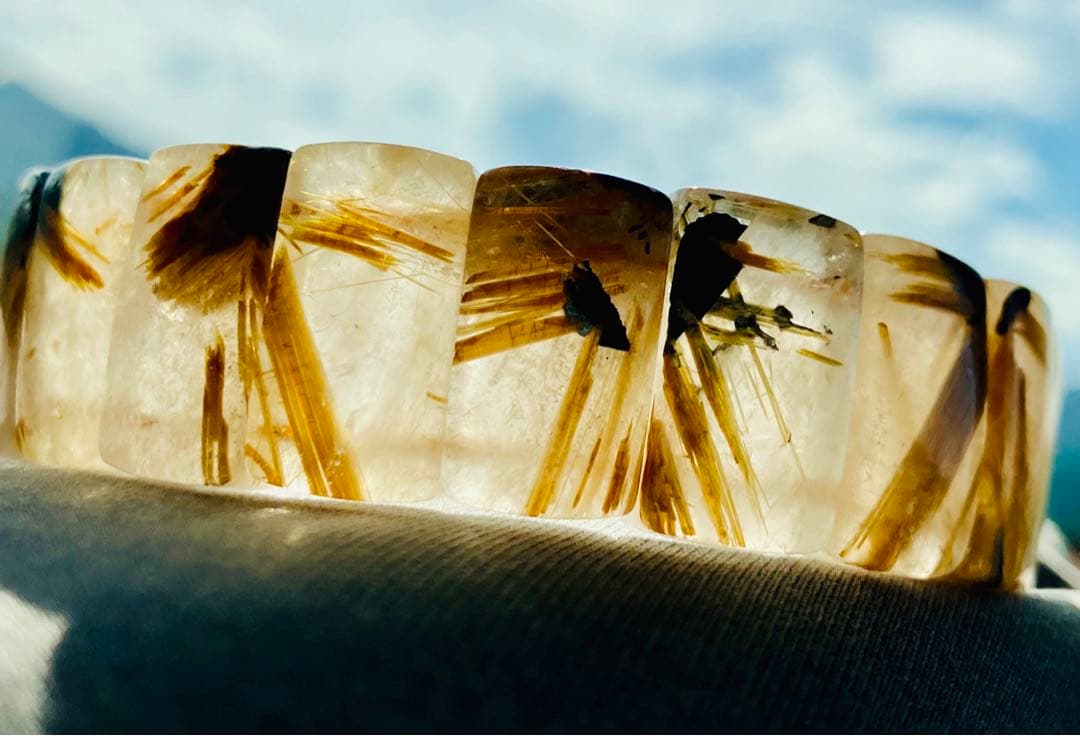 破格 太陽放射タイチンルチルバングル 56g