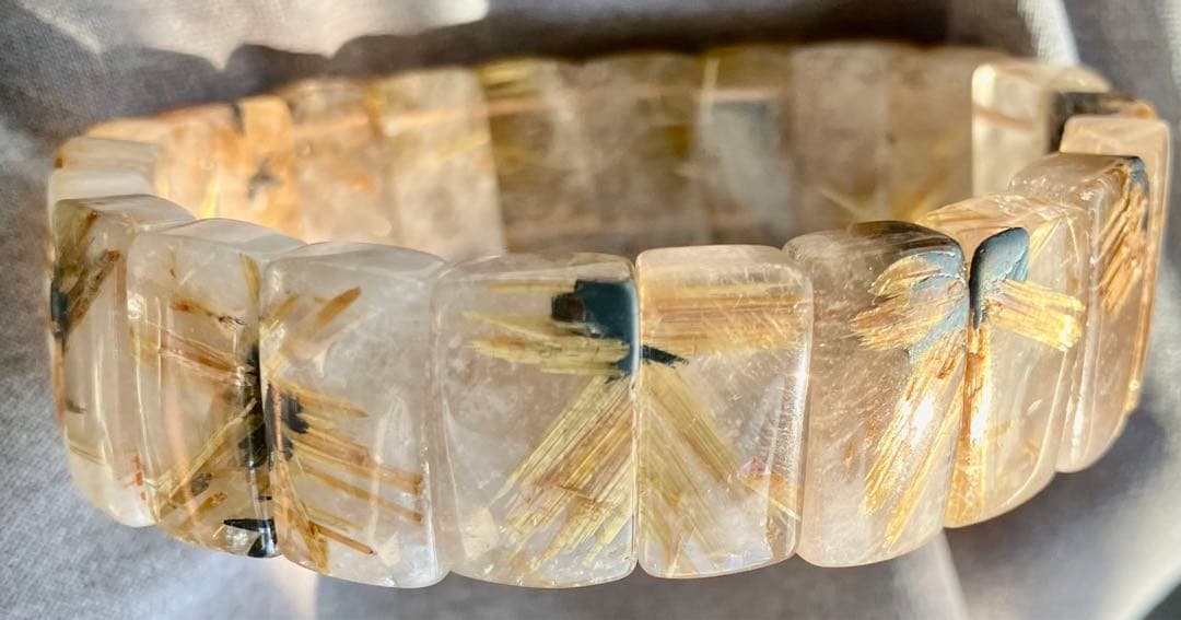 破格 太陽放射タイチンルチルバングル 56g